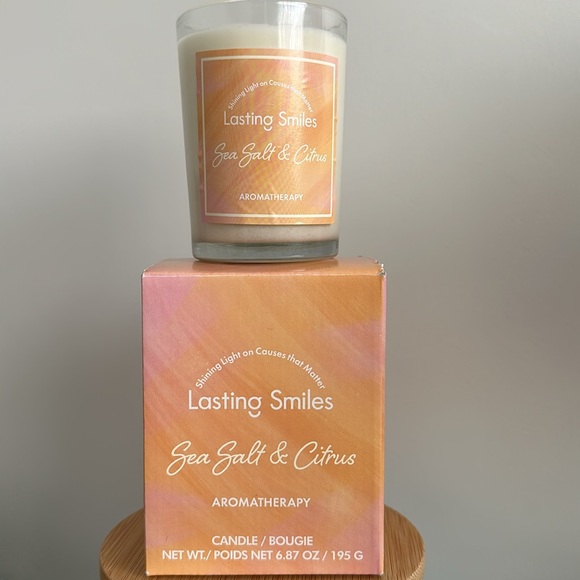 Candle - Picture 1 of 4